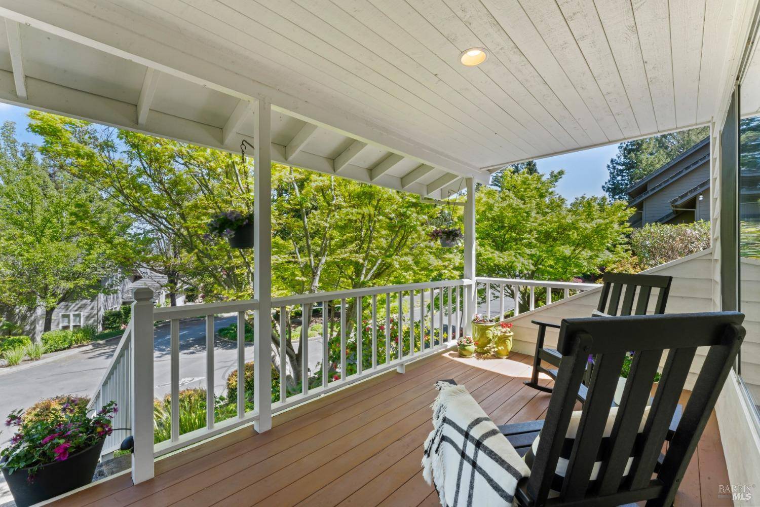 Napa, CA 94558,703 Casswall ST