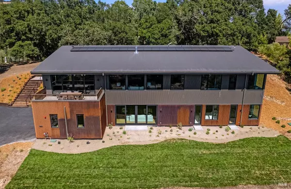 Sonoma, CA 95476,3995 White Oak CT