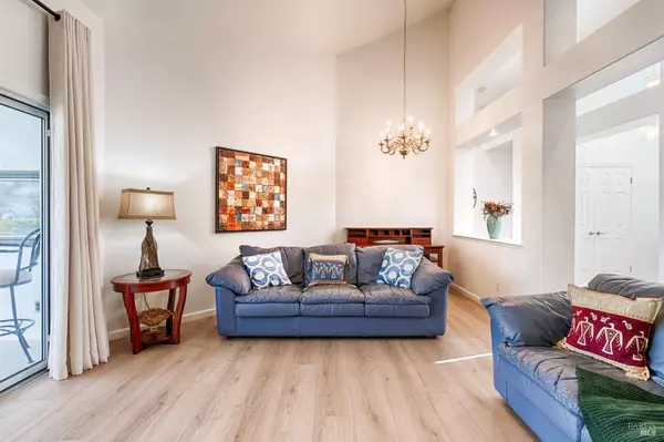 Santa Rosa, CA 95409,6259 Meadowstone DR