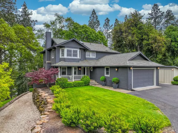Angwin, CA 94508,125 White Cottage RD N