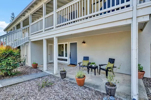 St. Helena, CA 94574,947 Mariposa LN