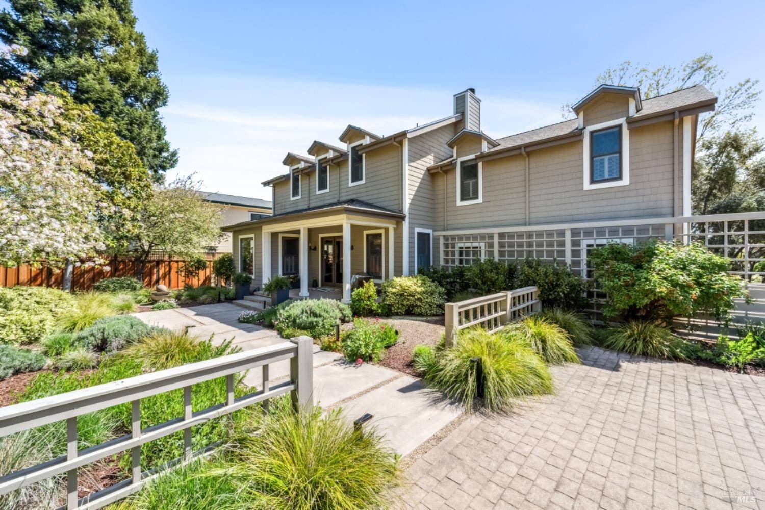 999 Pratt AVE, St. Helena, CA 94574