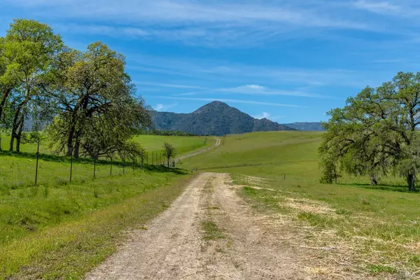 Hopland, CA 95449,14495 Old River RD