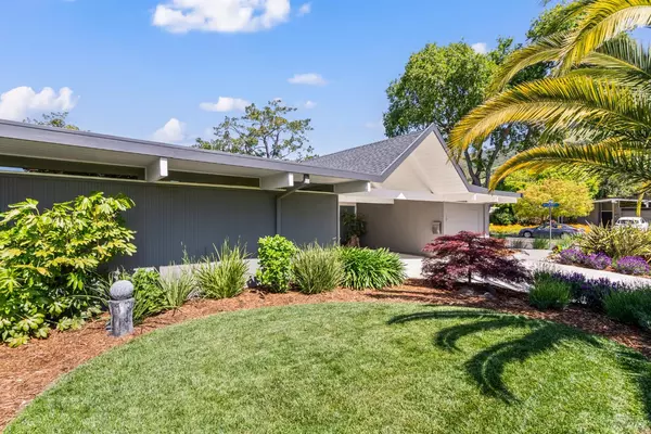 San Rafael, CA 94903,2 Mount Rainier DR
