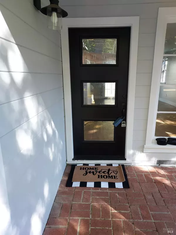 Guerneville, CA 95446,17552 River LN