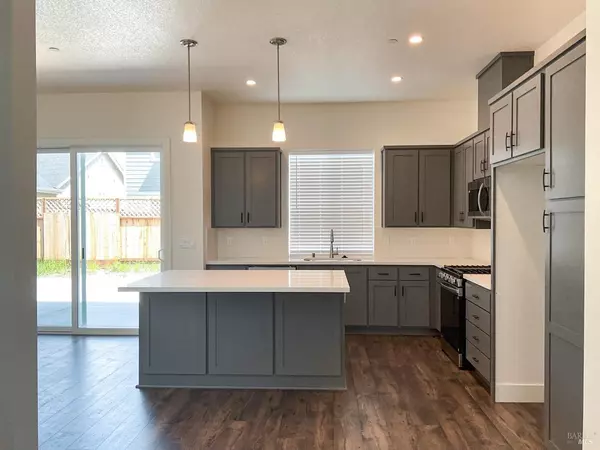 Windsor, CA 95492,1312 Calabazas DR