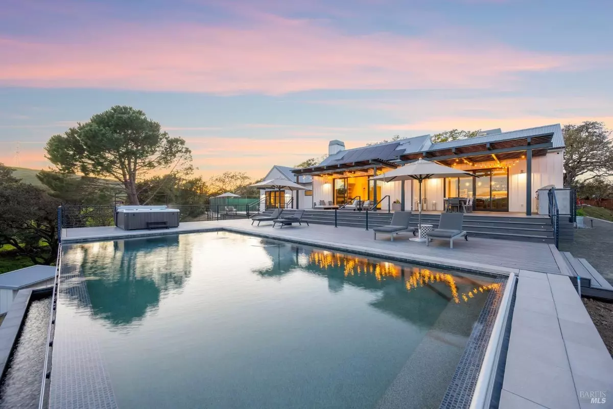 Sonoma, CA 95476,5980 Haire LN