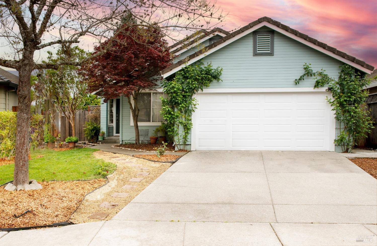 406 Quince ST, Windsor, CA 95492