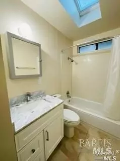 Vallejo, CA 94590,454 Carter ST A