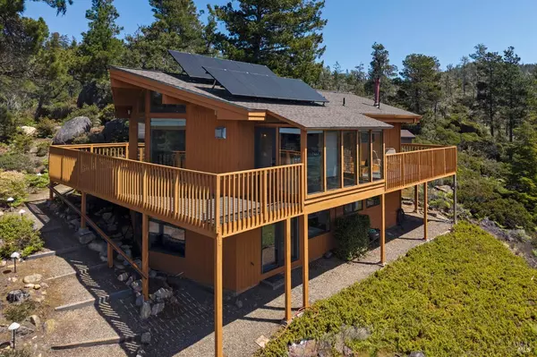 42227 Roseman Creek RD, Gualala, CA 95445
