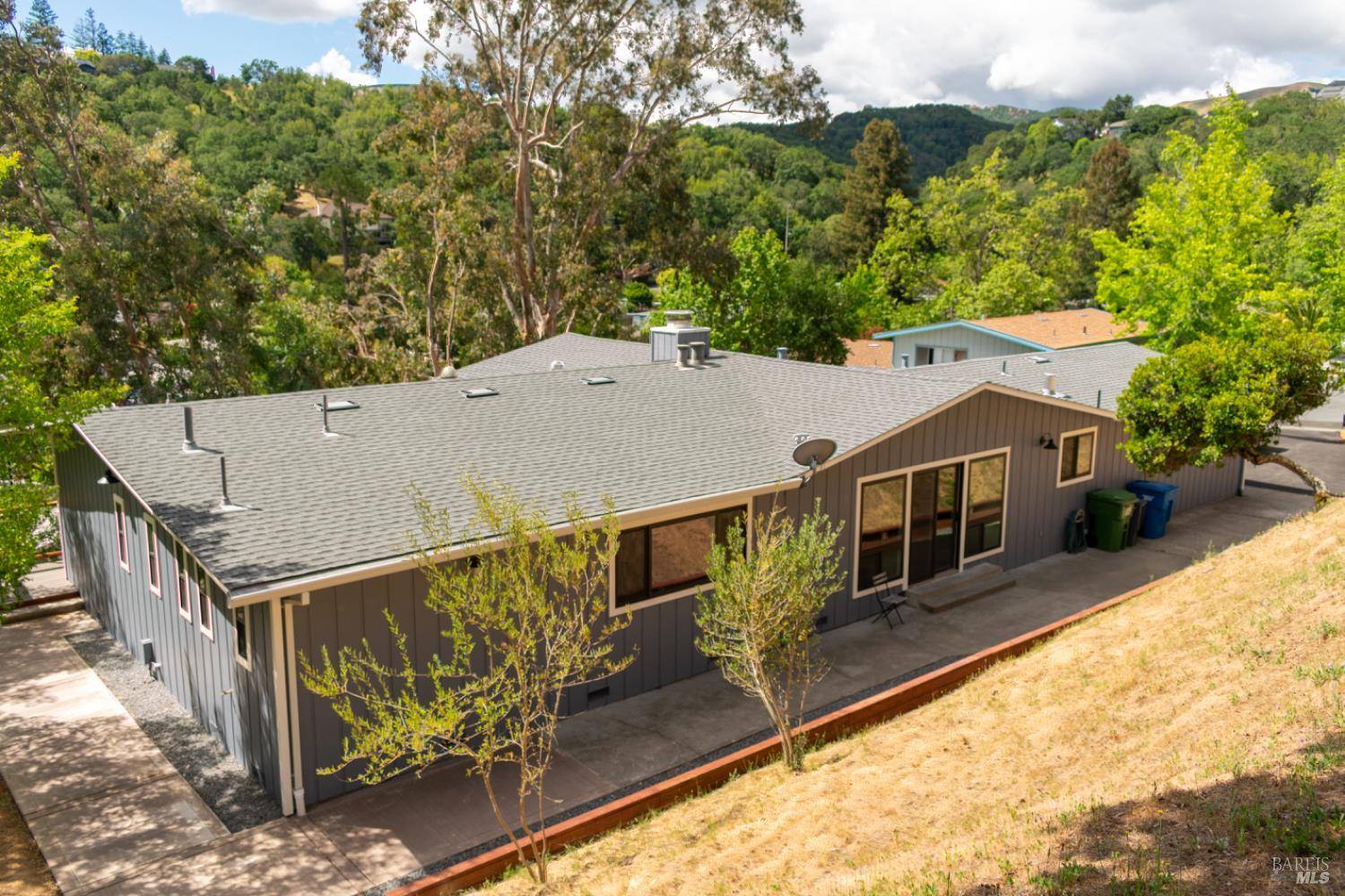8 Shon CT, Novato, CA 94947