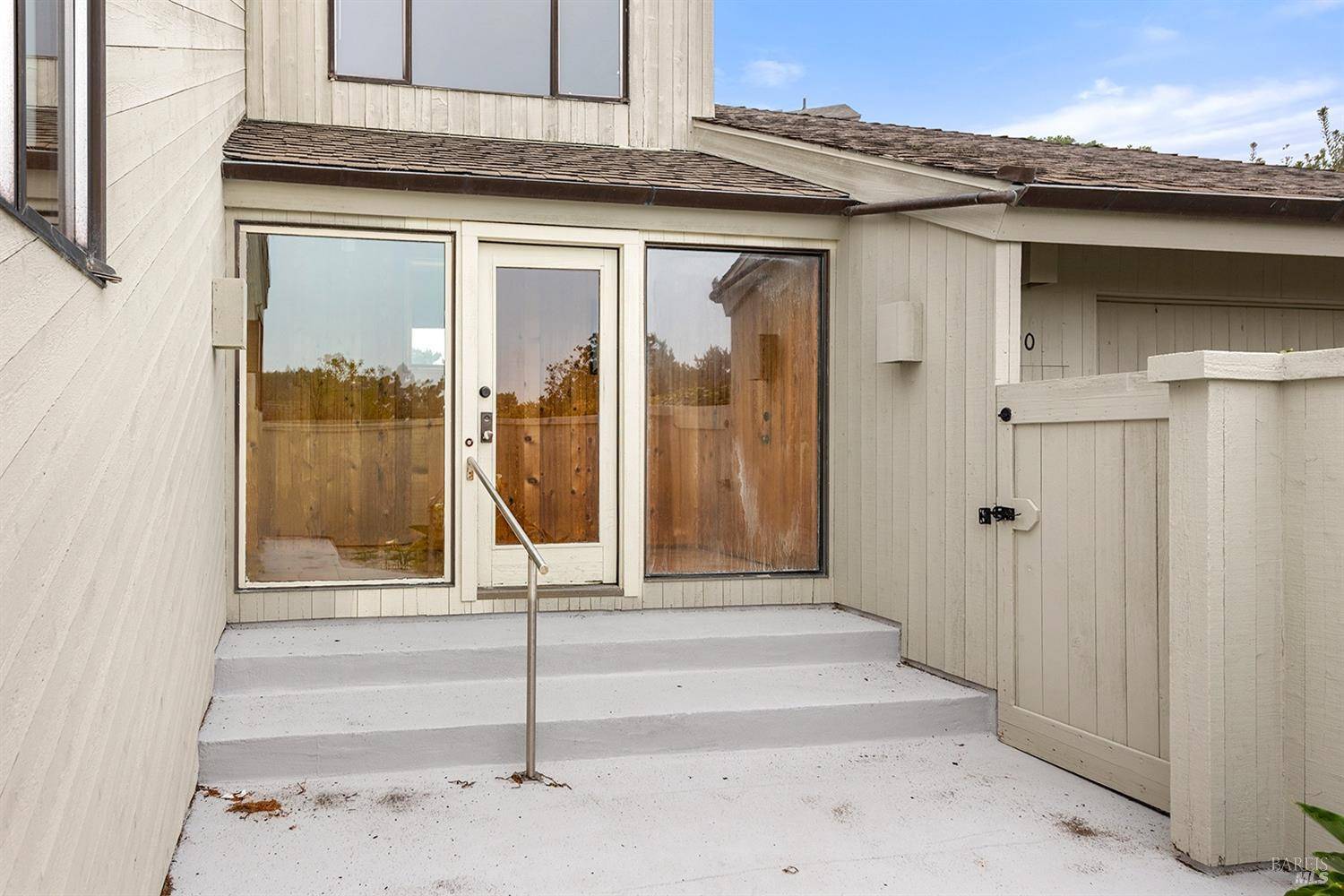 Bodega Bay, CA 94923,120 Cypress LOOP