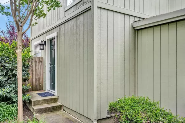 Santa Rosa, CA 95403,210 Bishop Pine CT