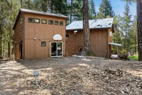 23551 Ridge RD, Willits, CA 95490