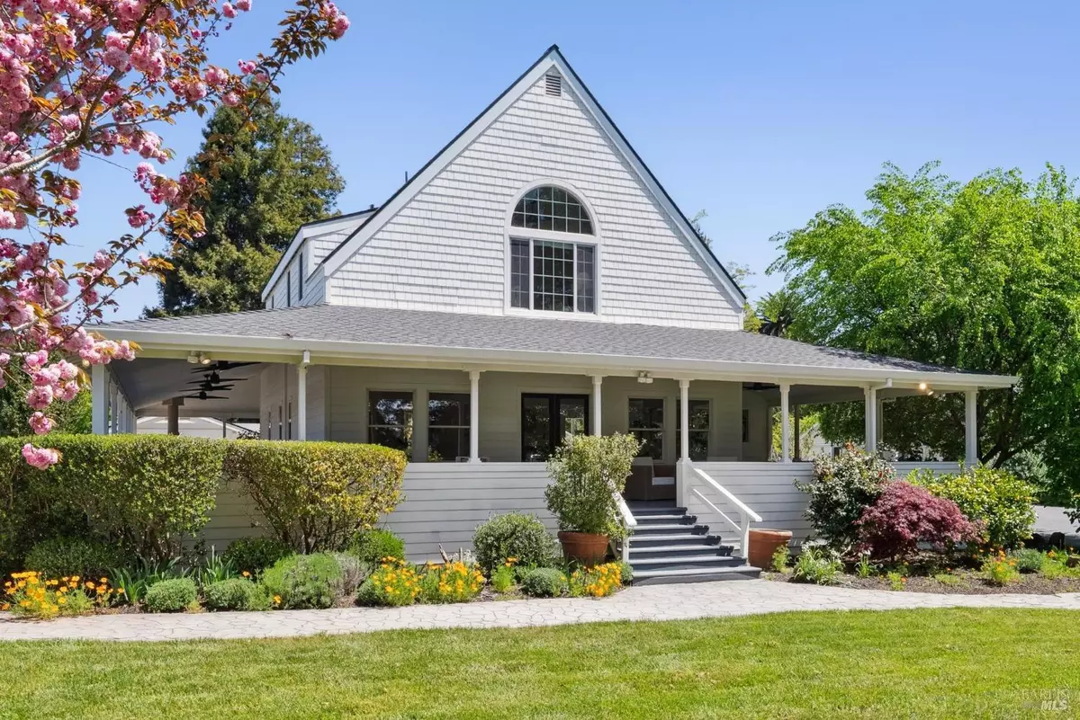 Petaluma, CA 94952,1030 Thompson LN