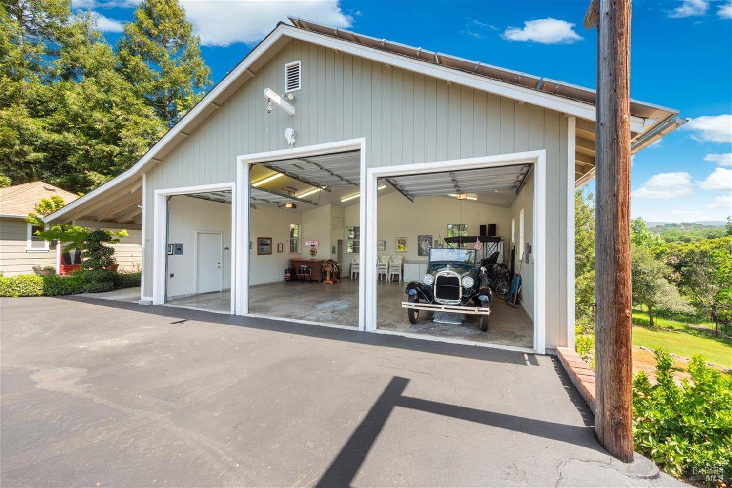 Napa, CA 94558,2297 1ST AVE