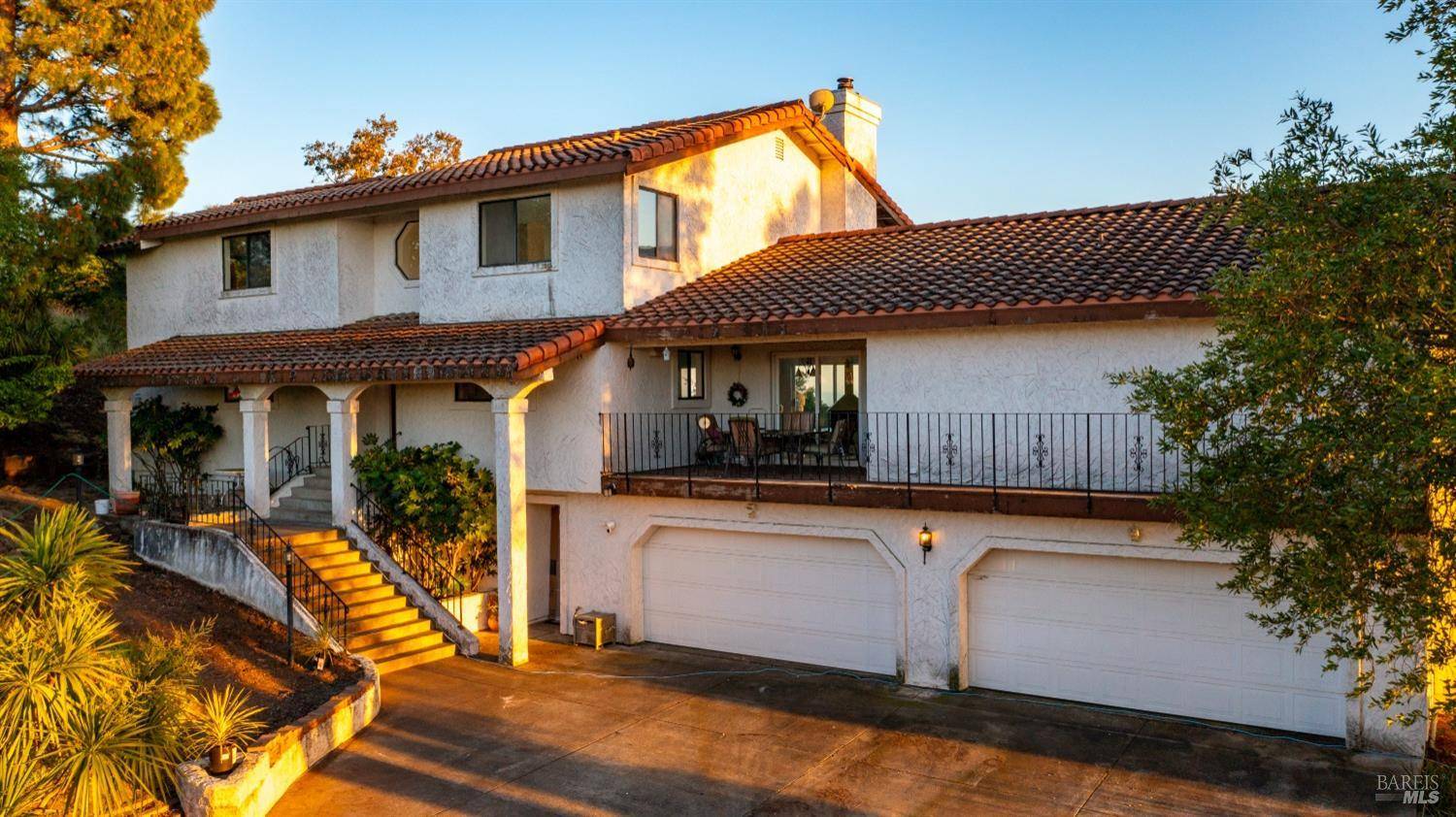 Penngrove, CA 94951,5750 Lichau RD