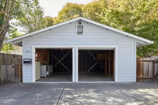 Santa Rosa, CA 95404,1233 Humboldt ST #1235