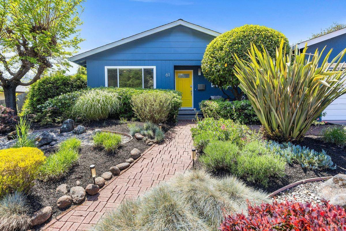61 Esmeyer DR, San Rafael, CA 94903