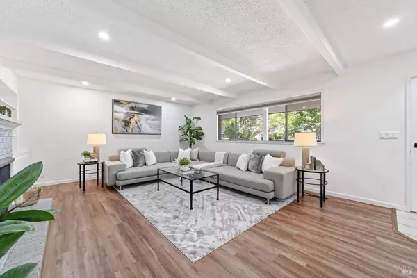 St. Helena, CA 94574,1819 Spring Mountain CT