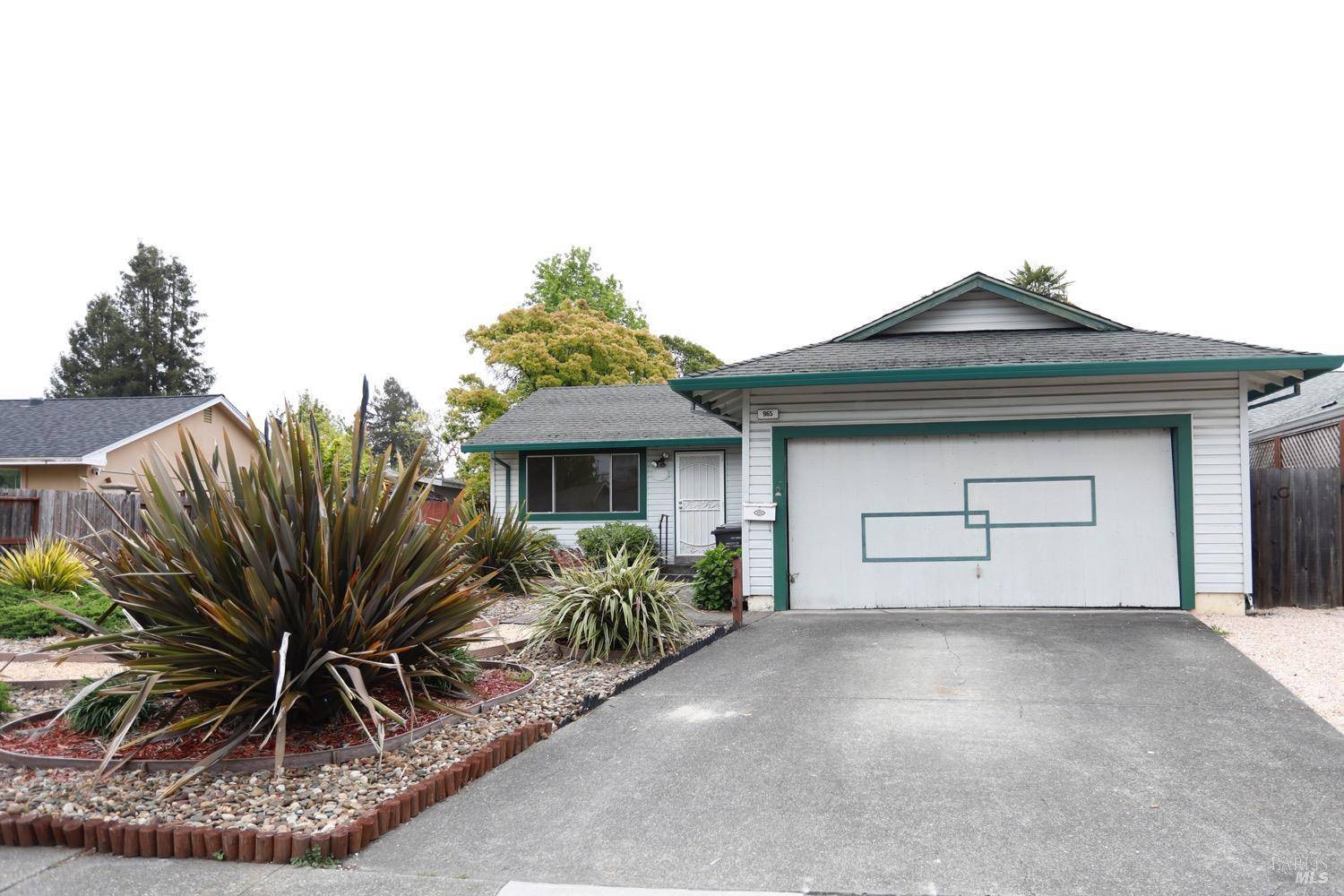 965 Eleanor AVE, Rohnert Park, CA 94928