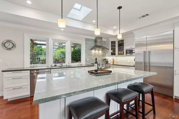 Napa, CA 94558,1057 La Grande AVE