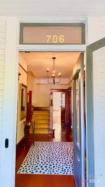 Sonoma, CA 95476,786 Broadway