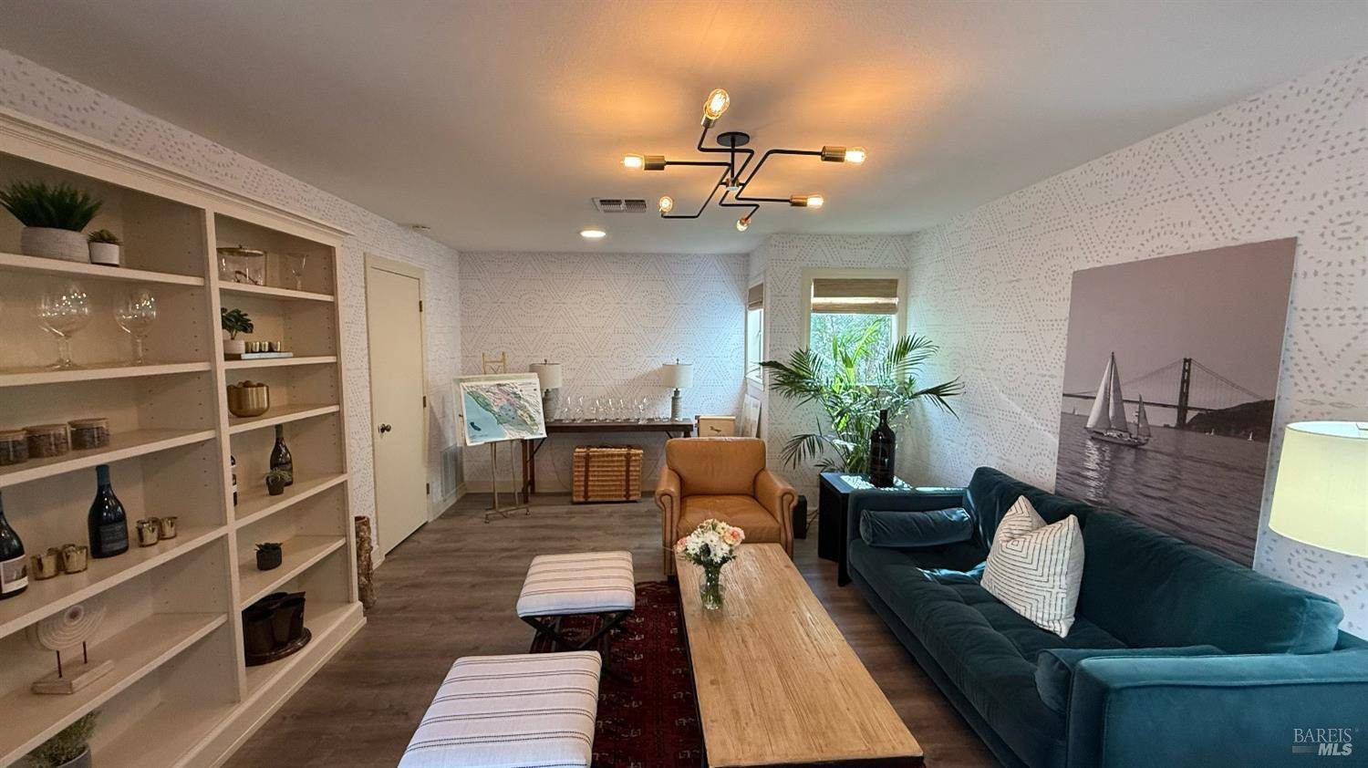 Sonoma, CA 95476,141 E Napa ST