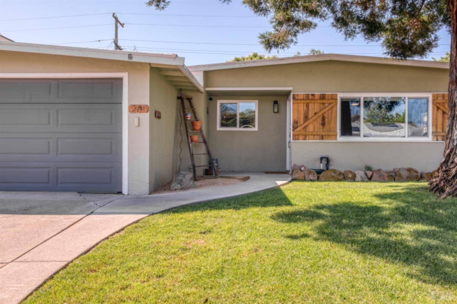 Vacaville, CA 95688,265 Juniper ST