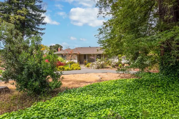 5320 McFarlane RD, Sebastopol, CA 95472