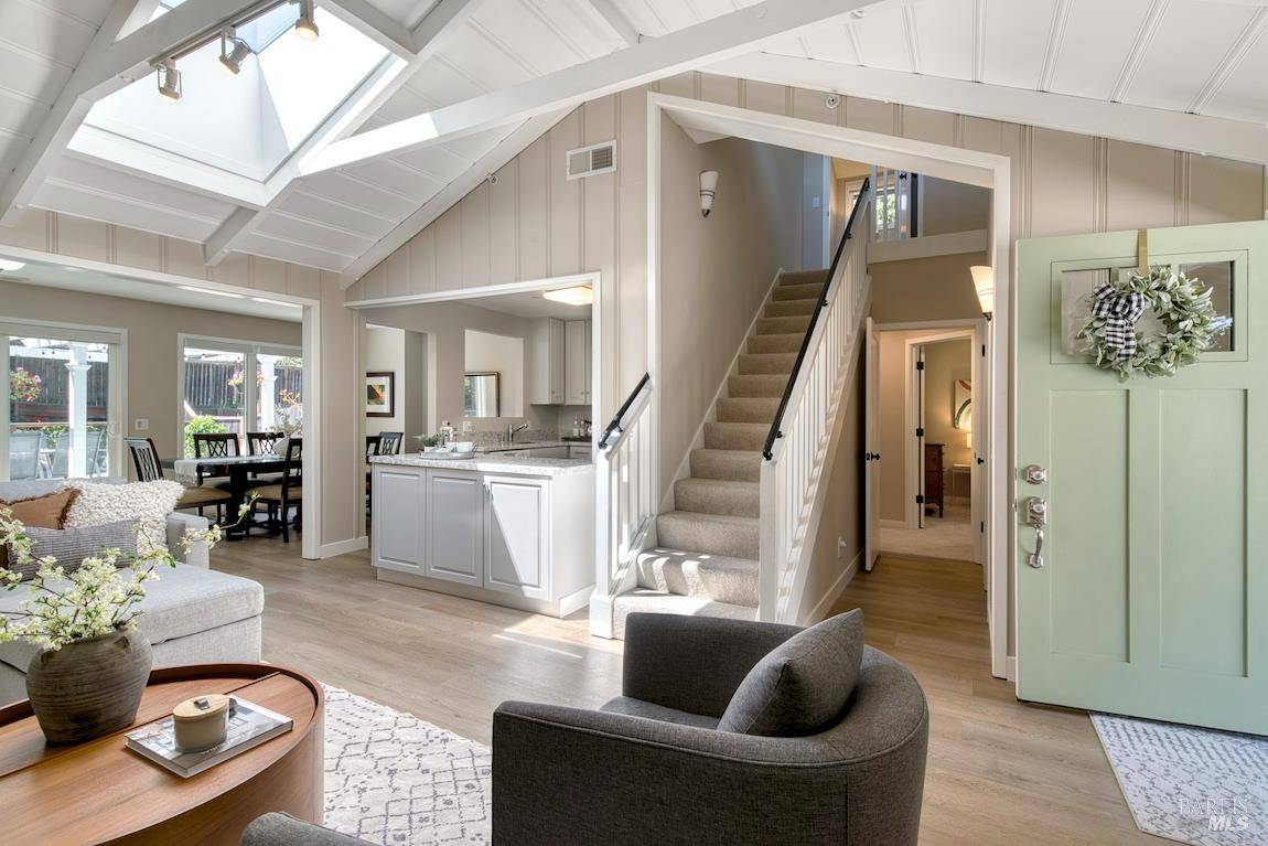 San Anselmo, CA 94960,41 Salinas AVE