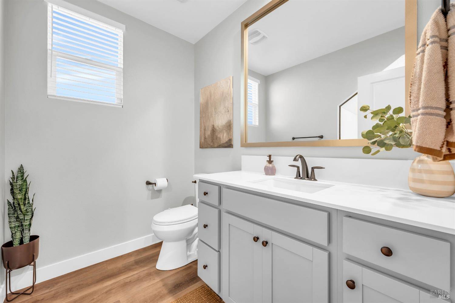 Santa Rosa, CA 95403,2543 Francisco AVE