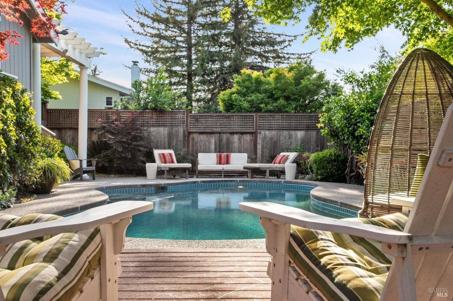 Healdsburg, CA 95448,119 Smith CT