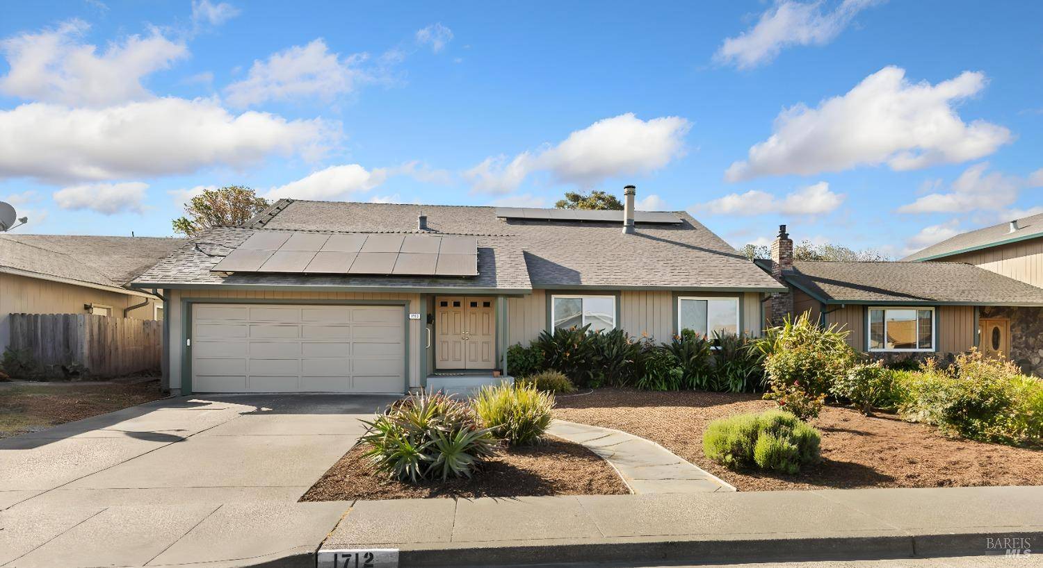 1712 Putnam WAY, Petaluma, CA 94954