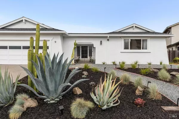 9 Monroe CT, Novato, CA 94947