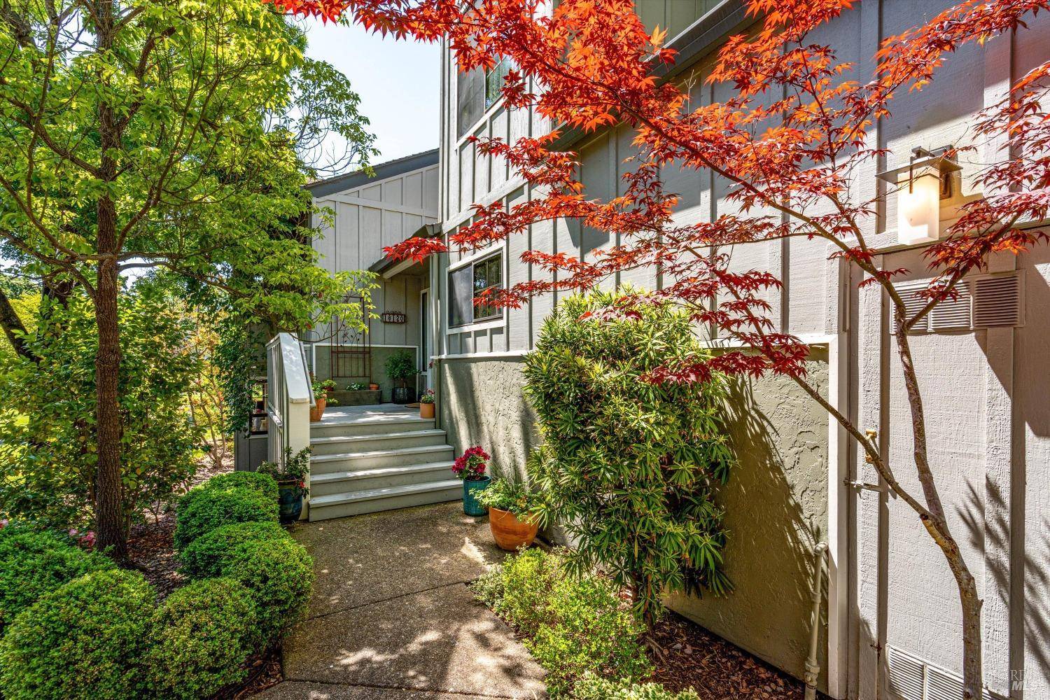 Sonoma, CA 95476,18120 Vassar CT
