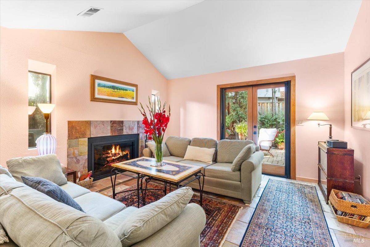 822 2nd ST W, Sonoma, CA 95476