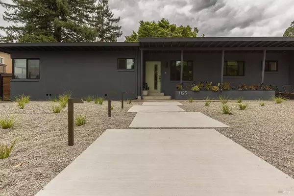 1123 Massa DR, Napa, CA 94558