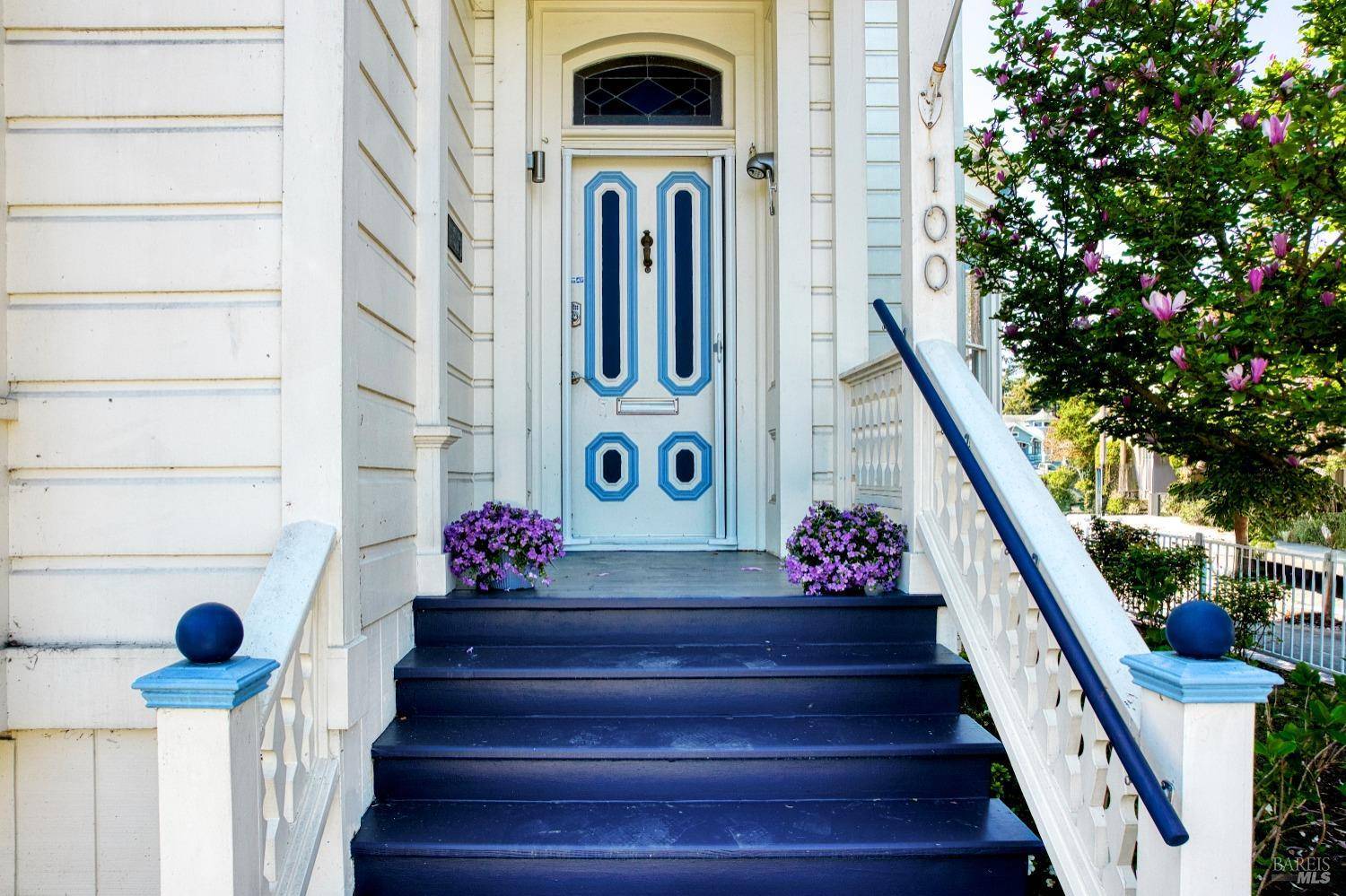 Petaluma, CA 94952,100 5th ST