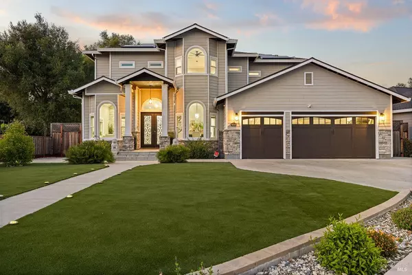 169 Pacific Heights DR, Santa Rosa, CA 95403