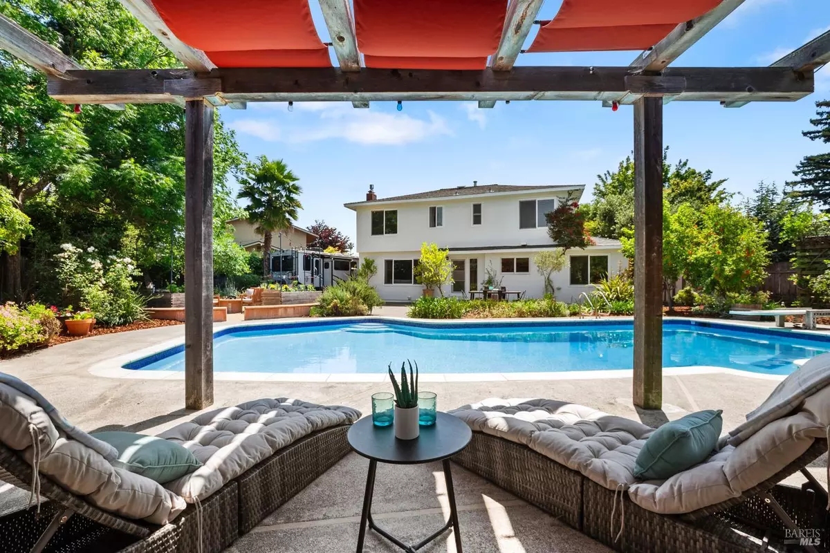 Napa, CA 94558,1548 Parkwood CT