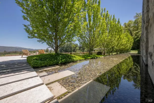 Glen Ellen, CA 95442,7596 Sonoma Mountain RD