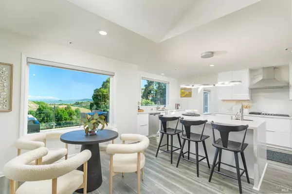 16 Marin Bay Park CT, San Rafael, CA 94901