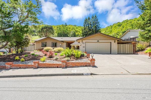 27 Terra Linda DR,  San Rafael,  CA 94903