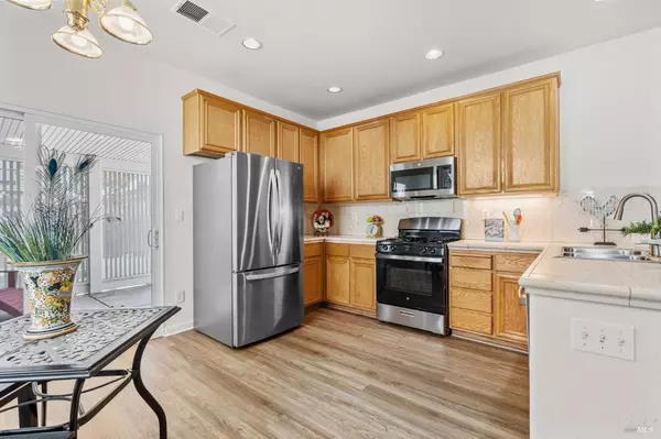 Rio Vista, CA 94571,943 Bridgeport WAY