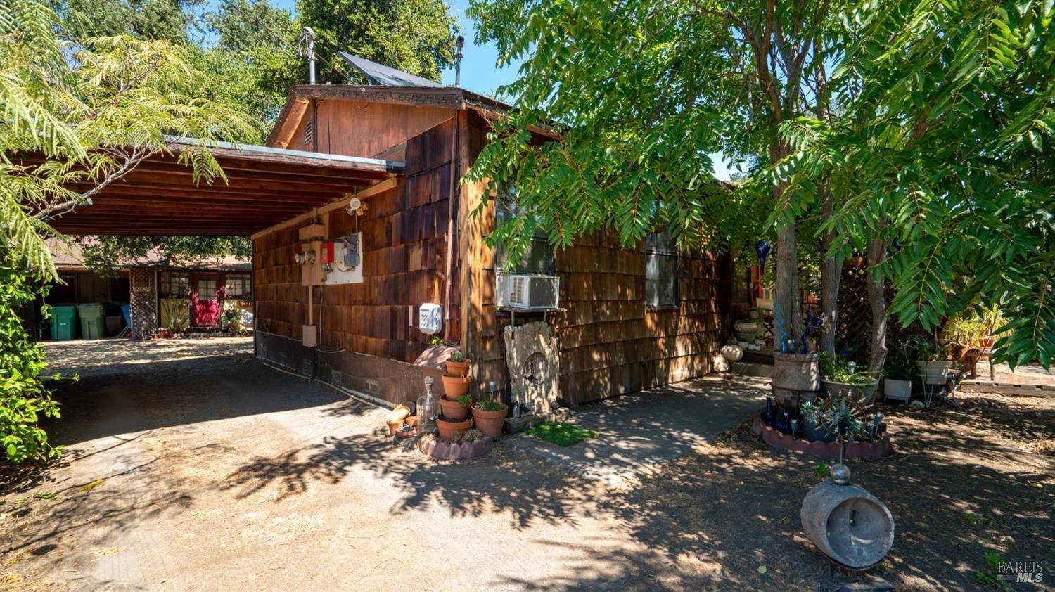 Cloverdale, CA 95425,306 Else WAY