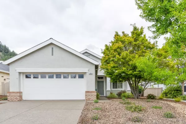 279 Red Mountain DR, Cloverdale, CA 95425