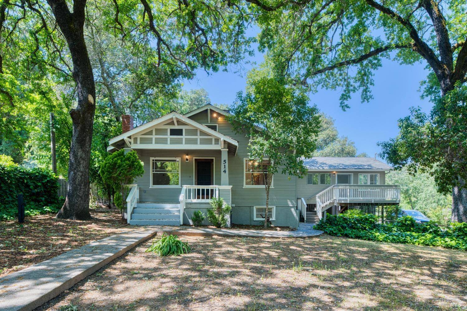 514 Sanitarium RD, St. Helena, CA 94574