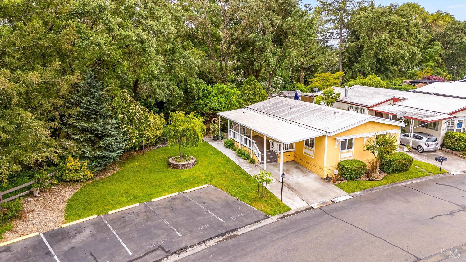 127 Shamrock CIR, Santa Rosa, CA 95403
