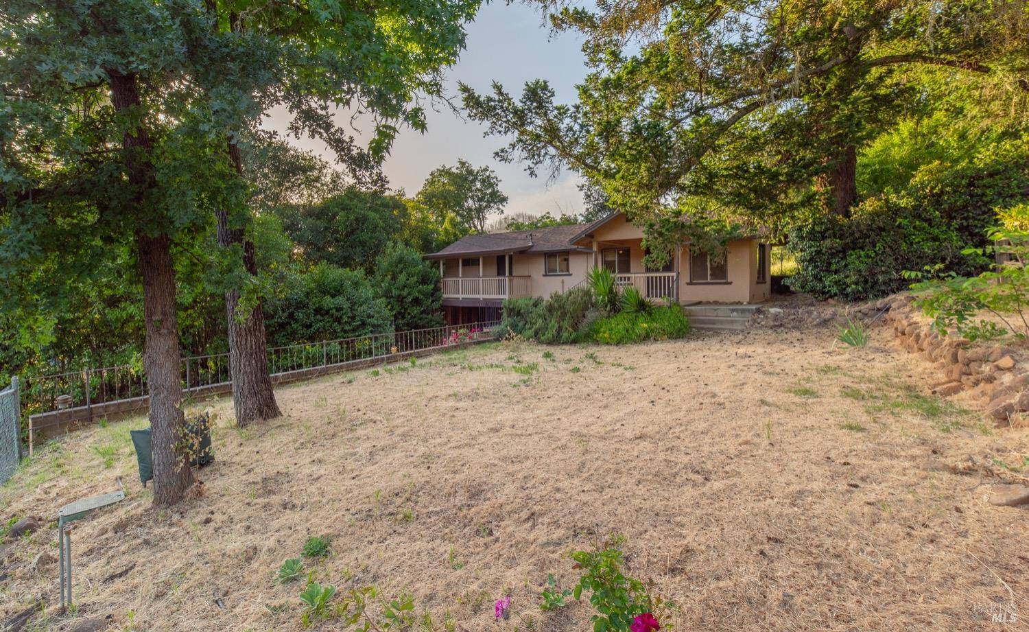 104 Rose LN, Napa, CA 94574
